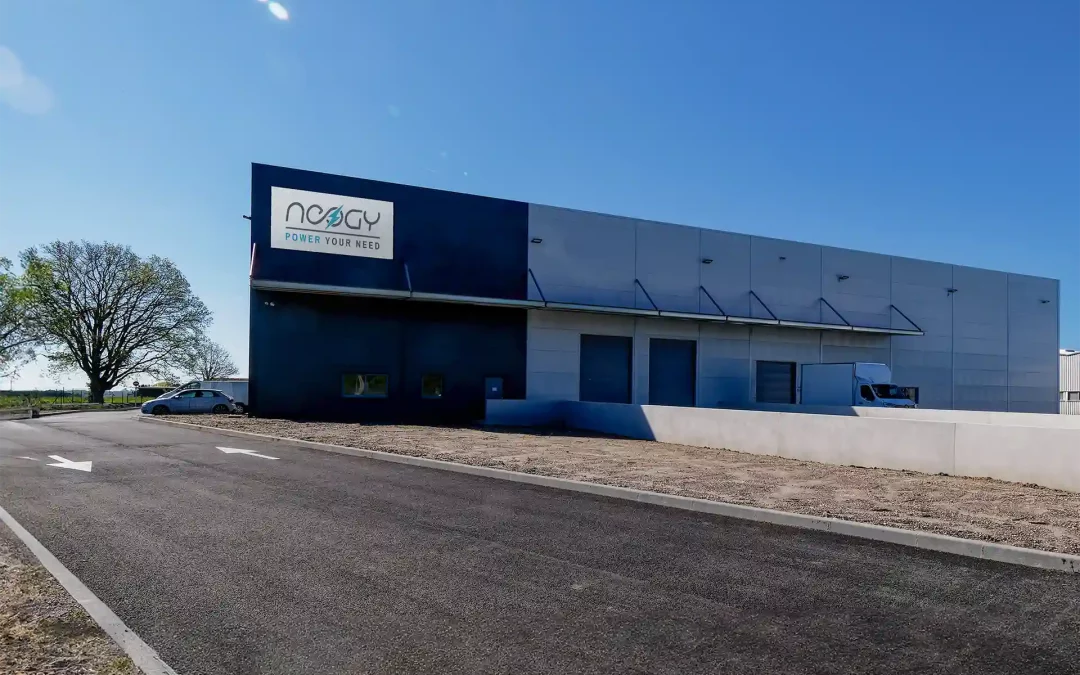 [COMMUNIQUÉ] Neogy finalise une usine de production de batteries près de Bordeaux, un virage industriel important